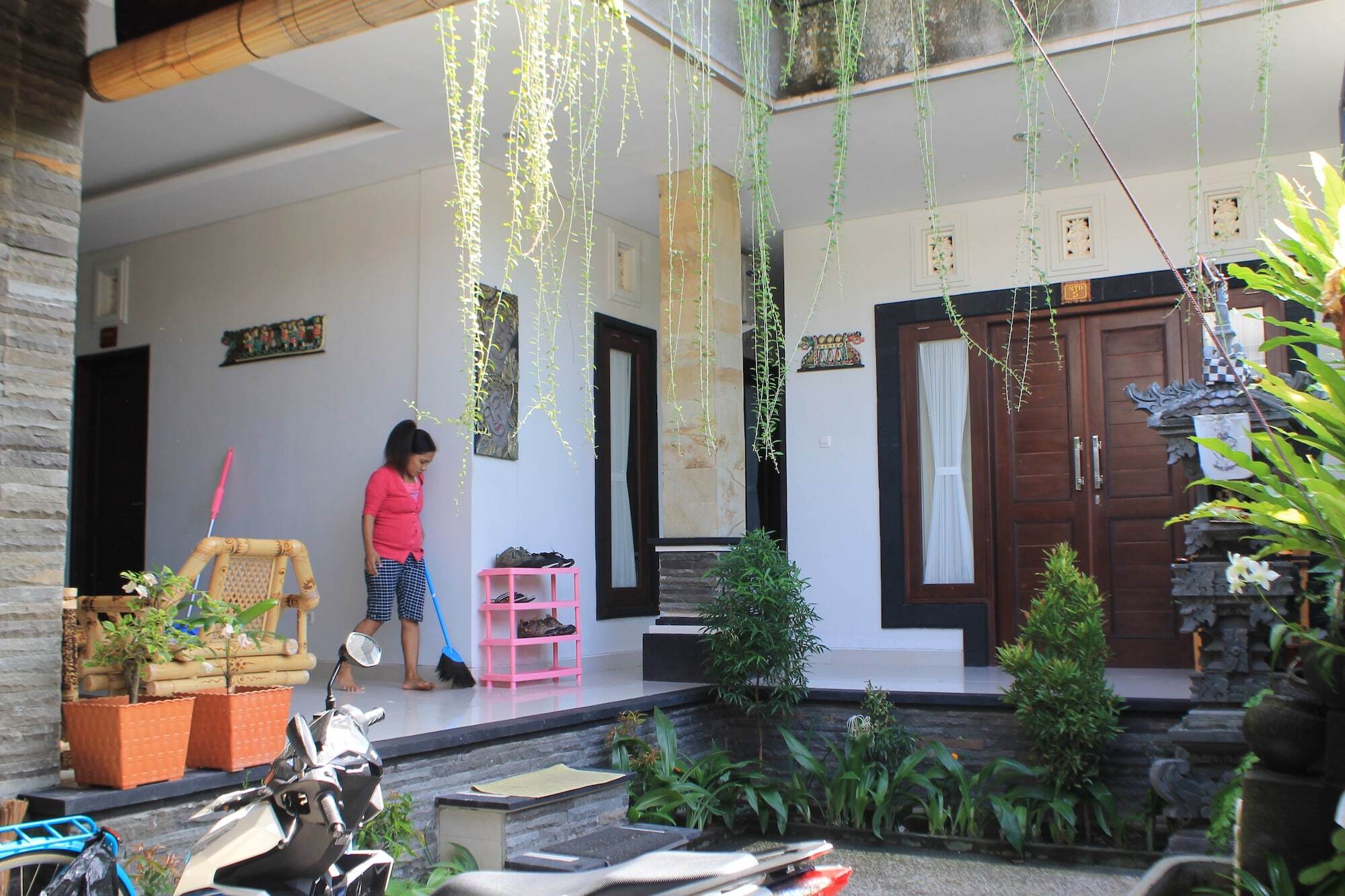 Suwardika & Homestay